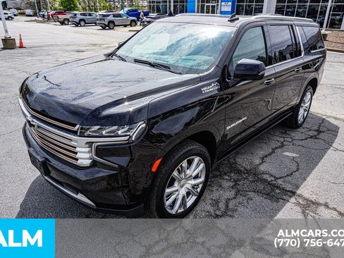Used 2023 Chevrolet Suburban High Country w/ Premium Package 2 image 18