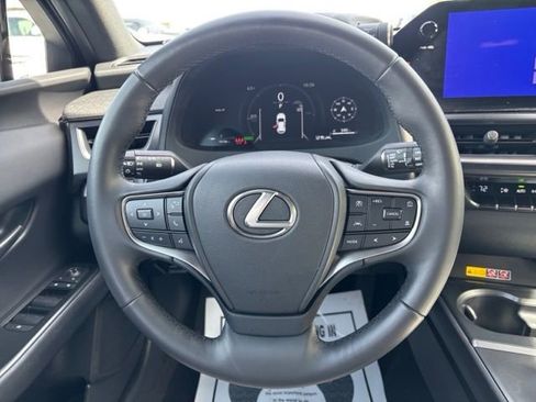 Used 2025 Lexus UX 300h FWD w/ Cold Area Package image 14