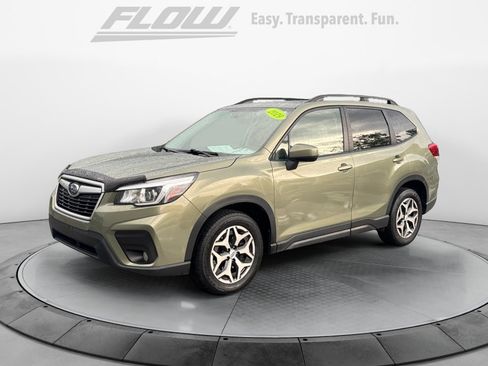 Used 2019 Subaru Forester Premium w/ All-Weather Package AWD/4WD image 4