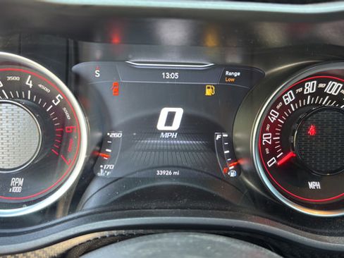 Used 2022 Dodge Challenger R/T Scat Pack RWD image 16