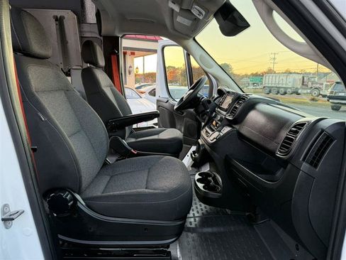 Used 2023 RAM ProMaster 3500 w/ Driver Convenience Group FWD image 10