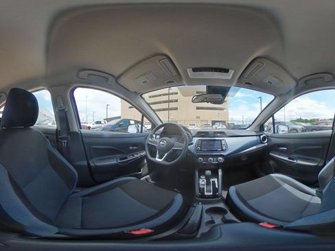 Used 2025 Nissan Versa SV FWD image 40