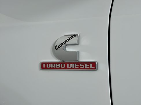 Used 2024 RAM 2500 Big Horn AWD/4WD image 25
