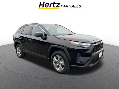 Used 2025 Toyota RAV4 LE image 1