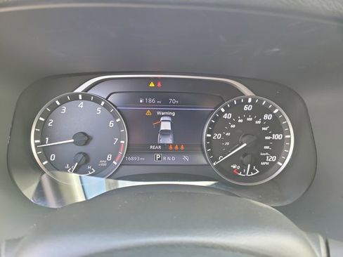 Used 2024 Nissan Frontier SV w/ Tow Package image 26