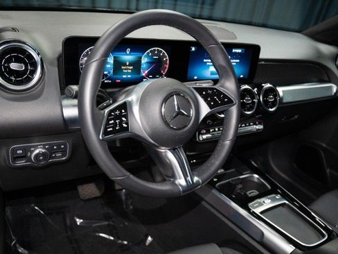 Certified 2026 Mercedes-Benz GLB 250 image 16