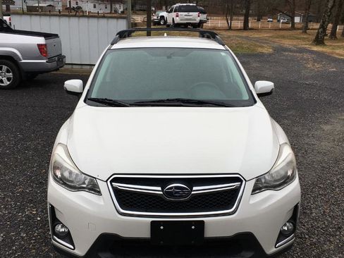 Used 2016 Subaru Crosstrek 2.0i Limited w/ Popular Package #2 image 8