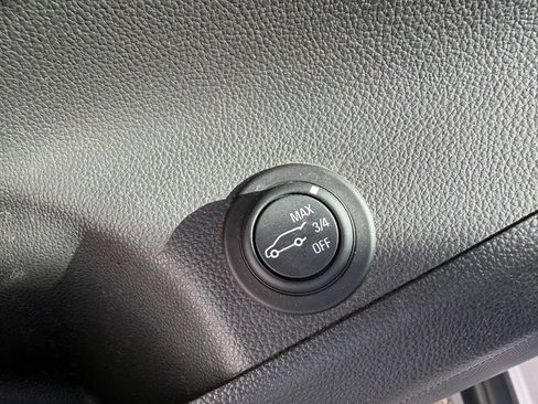 Used 2018 Buick Envision Premium AWD/4WD image 20
