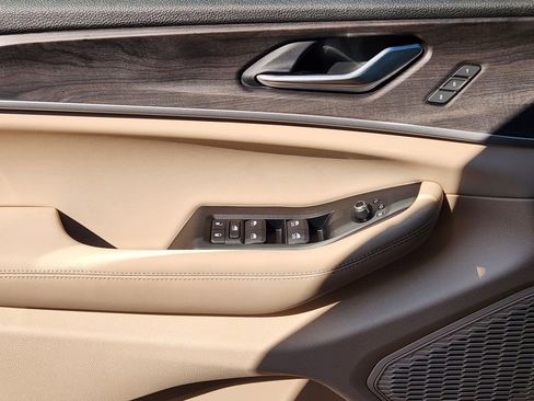 New 2025 Jeep Grand Cherokee L Limited image 15