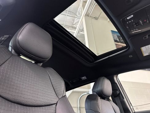 New 2026 Toyota Sienna XLE Woodland Edition AWD/4WD image 20