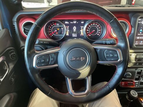 Used 2020 Jeep Gladiator Rubicon image 17