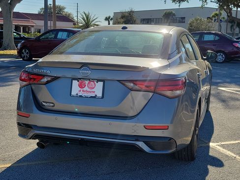 Used 2024 Nissan Sentra SR w/ SR Premium Package image 4