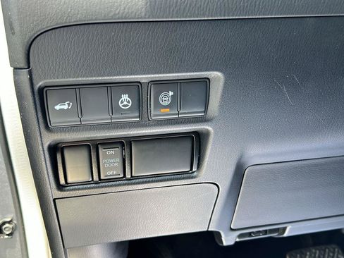 Used 2022 Nissan Armada Platinum w/ Captain's Chairs Package AWD/4WD image 27