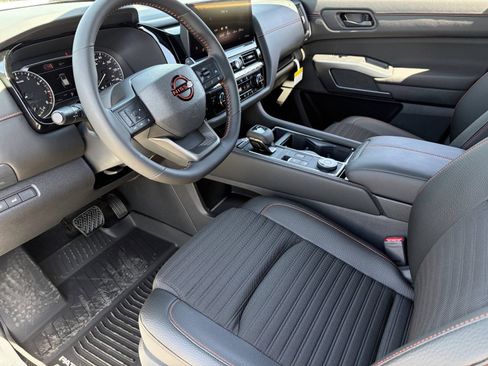 New 2026 Nissan Pathfinder Rock Creek w/ Rock Creek Premium Package AWD/4WD image 19