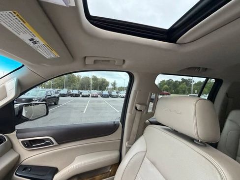 Used 2017 GMC Yukon XL Denali w/ Open Road Package AWD/4WD image 31