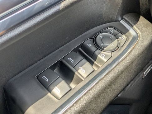 Used 2023 Chevrolet Silverado 1500 LTZ image 28