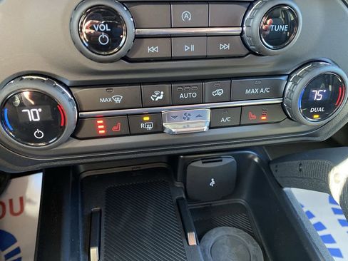 New 2025 Ford Bronco Big Bend w/ Black Diamond Package image 24