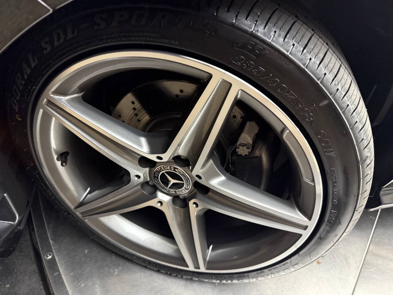 Used 2011 Mercedes-Benz E 350 4MATIC Sedan image 21