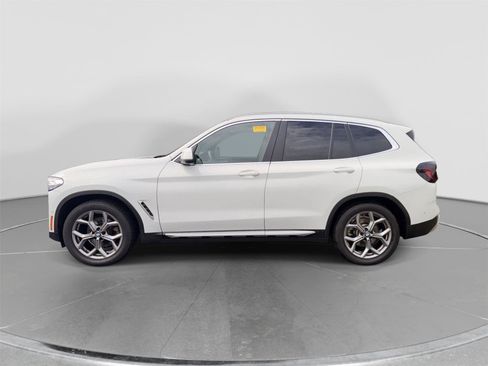 Used 2024 BMW X3 sDrive30i w/ Premium Package RWD image 2