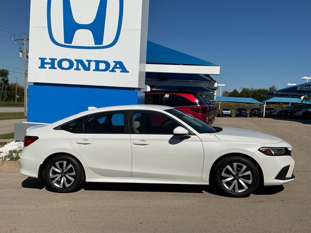 Used 2022 Honda Civic LX image 2