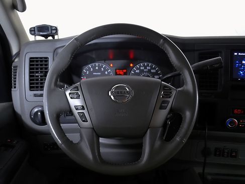 Used 2017 Nissan NV 3500 SL RWD image 29
