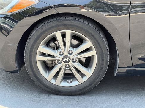 Used 2018 Hyundai Elantra SEL FWD image 13