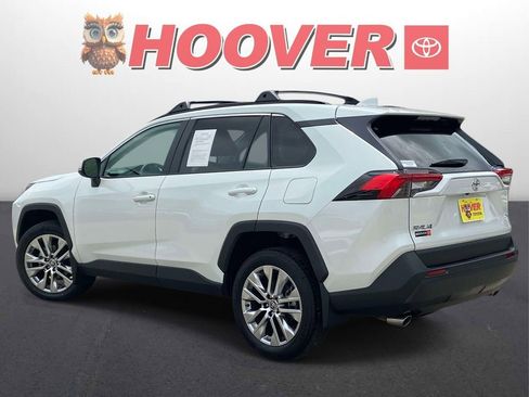 Used 2025 Toyota RAV4 XLE Premium FWD image 8