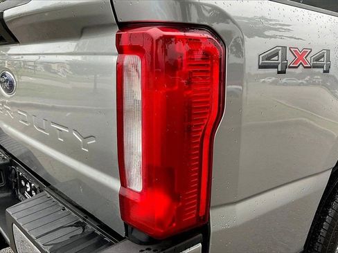 Used 2024 Ford F250 XLT image 39