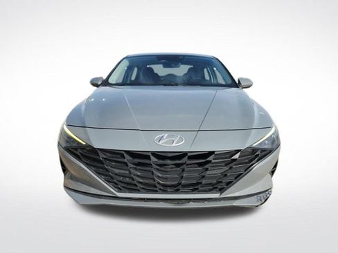 Used 2022 Hyundai Elantra SEL FWD image 2