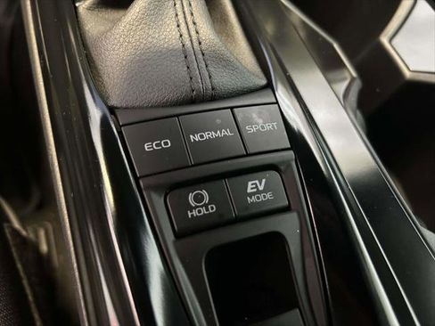 Certified 2025 Toyota Camry SE FWD image 23