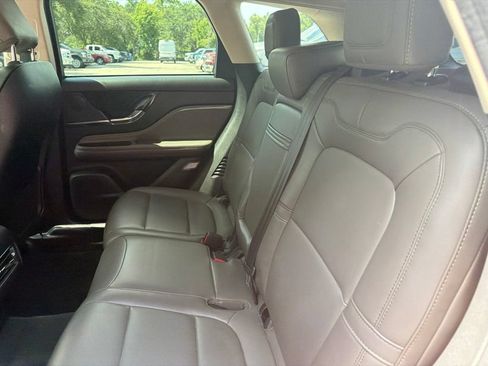 Used 2023 Lincoln Corsair FWD image 11