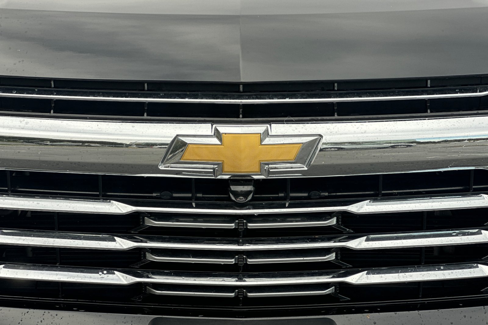 Used 2026 Chevrolet Suburban Premier AWD/4WD image 46