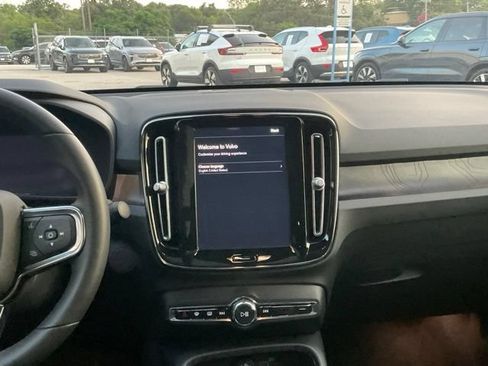 Certified 2023 Volvo C40 P8 Recharge Ultimate AWD/4WD image 17