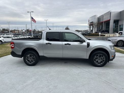 Used 2023 Ford Maverick XLT image 11