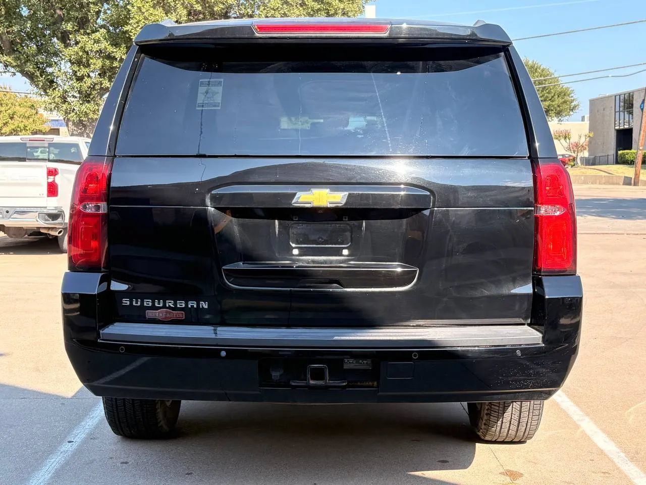 Used 2019 Chevrolet Suburban LT RWD image 4