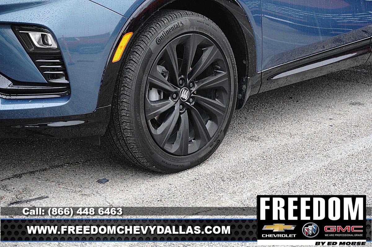 Used 2024 Buick Envista Sport Touring w/ Convenience I Package FWD image 10