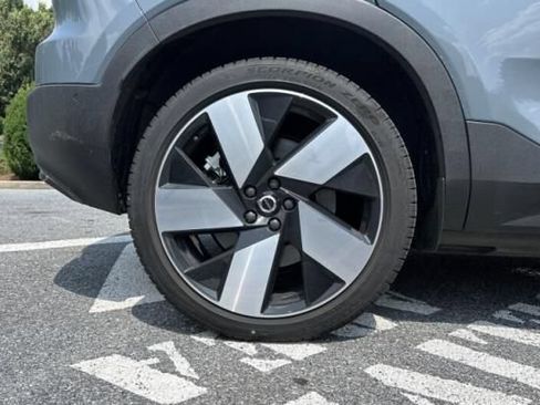 Certified 2023 Volvo C40 P8 Recharge Ultimate AWD/4WD image 3