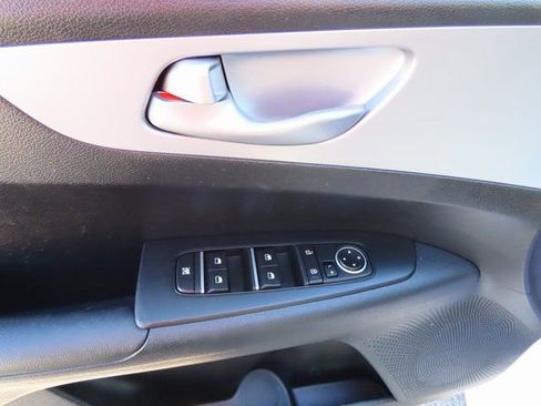 Used 2024 Kia Forte LXS w/ LXS Technology Package image 20