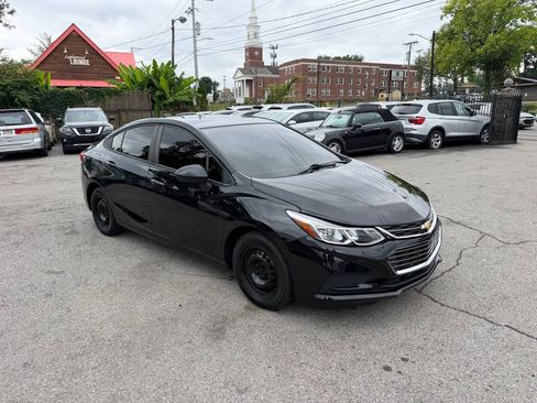 Used 2018 Chevrolet Cruze LS FWD image 10