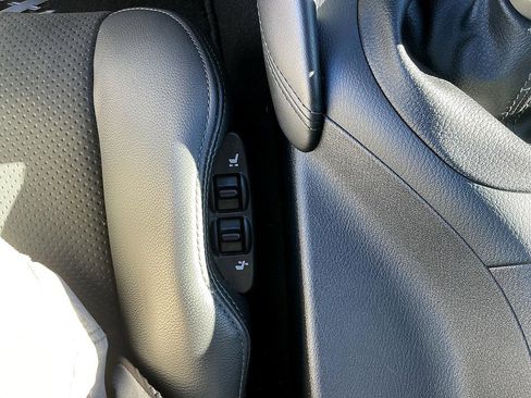 Certified 2024 Nissan Z Performance w/ Floor Mat Package image 27