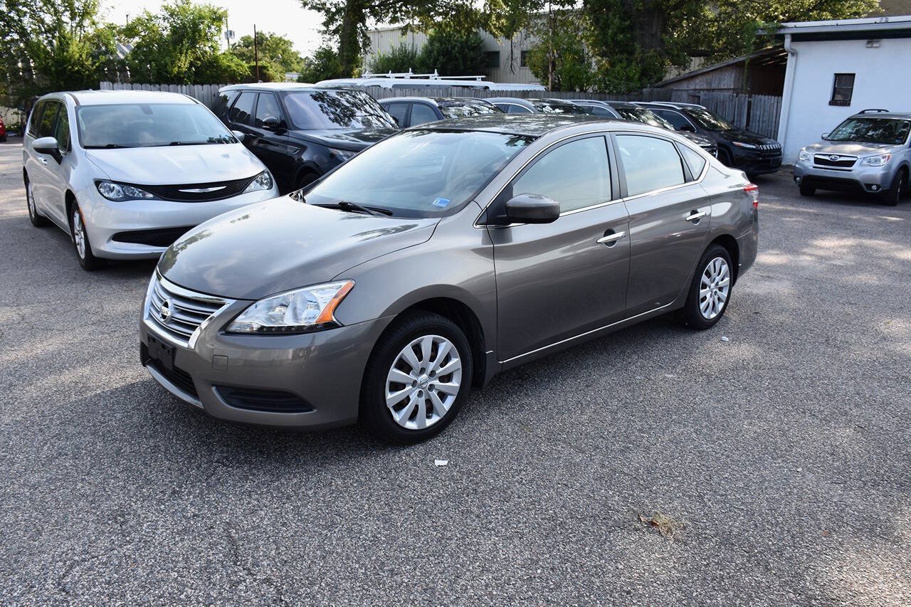Used 2015 Nissan Sentra SV FWD image 2