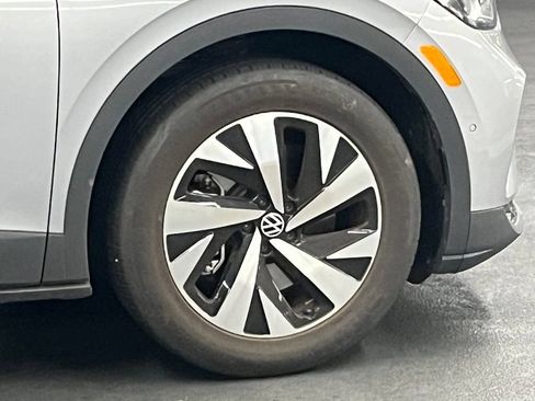 Used 2025 Volkswagen ID.4 Pro RWD image 38