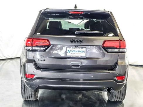 Used 2020 Jeep Grand Cherokee Altitude AWD/4WD image 8