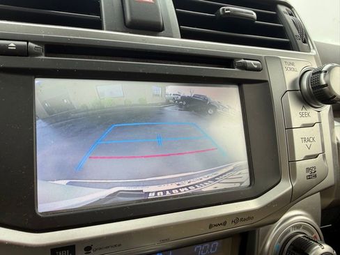Used 2018 Toyota 4Runner Limited AWD/4WD image 10