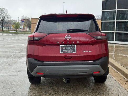 Used 2023 Nissan Rogue SV w/ SV Premium B Package image 4