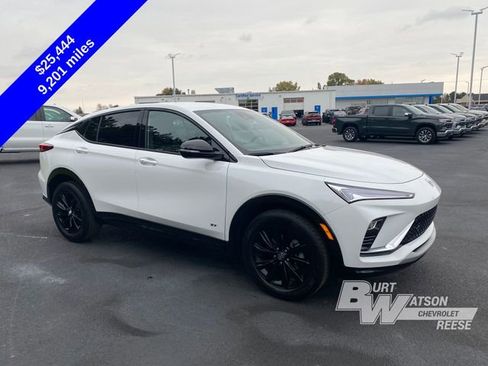 Used 2025 Buick Envista Sport Touring image 8