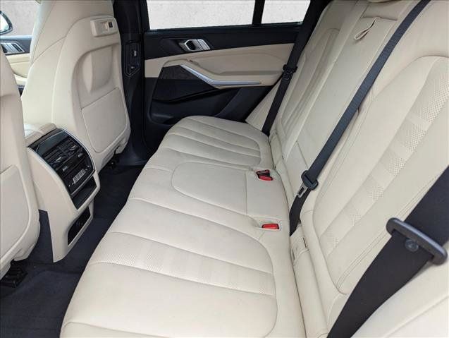 Used 2022 BMW X5 sDrive40i w/ Premium Package RWD image 26