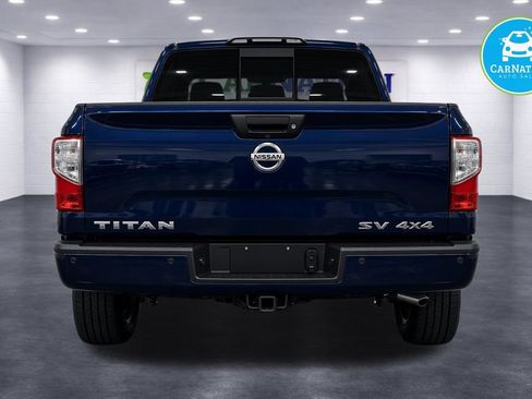 Used 2017 Nissan Titan SV AWD/4WD image 5
