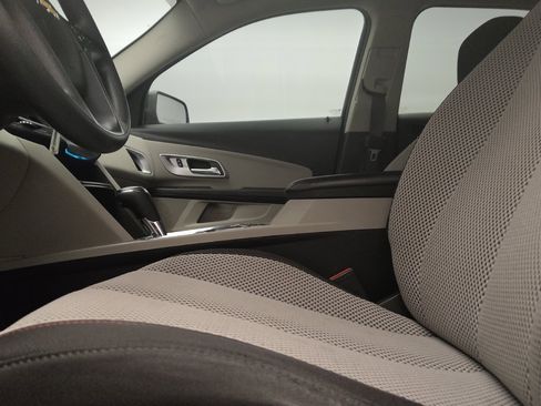 Used 2017 Chevrolet Equinox LS FWD image 17