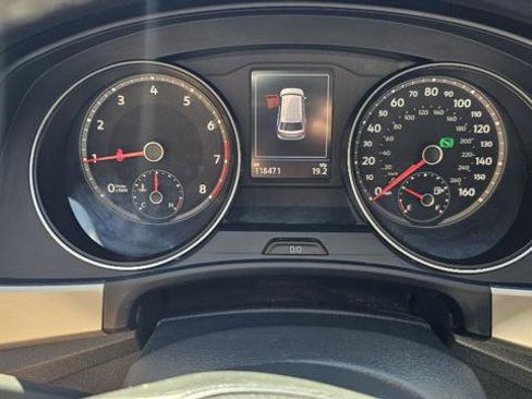 Used 2019 Volkswagen Atlas SE AWD/4WD image 18